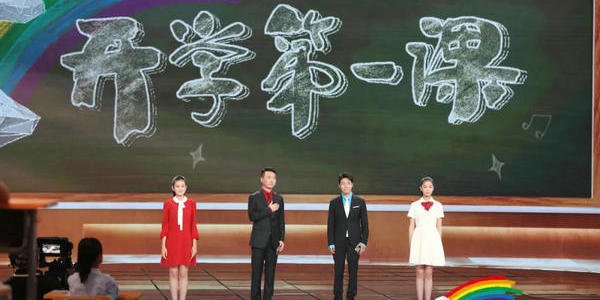 《開(kāi)學(xué)第一課》竟然隱藏了這么多好的作文素材，轉(zhuǎn)發(fā)收藏！